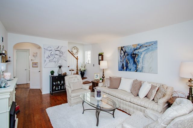 3924 N Oconto Avenue, Chicago, IL 60634