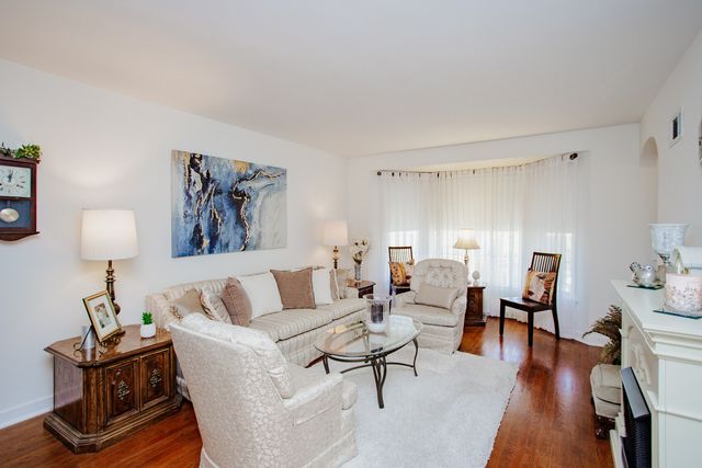 3924 N Oconto Avenue, Chicago, IL 60634