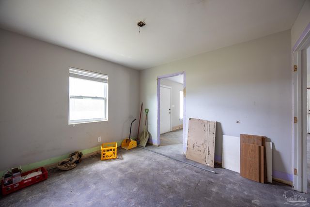 11212 Seaglade Dr, Pensacola, FL 32507