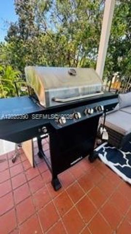 1670 SW 20th St 2, Miami, FL 33145