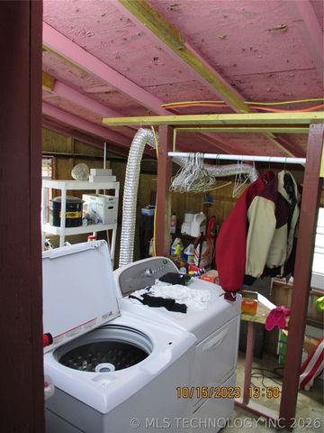 2905 E 2110, Hugo, OK 74743