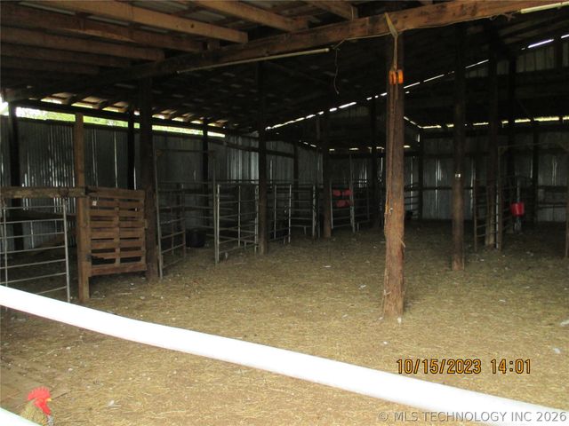 2905 E 2110, Hugo, OK 74743