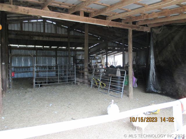 2905 E 2110, Hugo, OK 74743