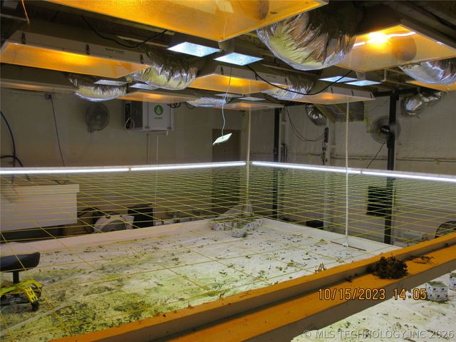 2905 E 2110, Hugo, OK 74743