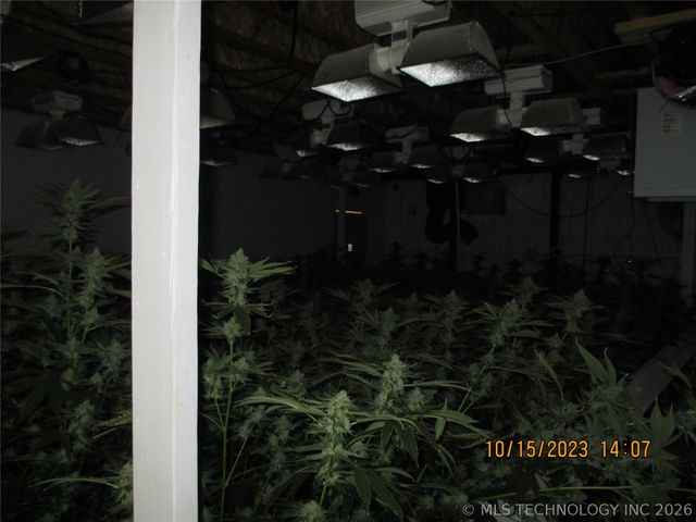 2905 E 2110, Hugo, OK 74743