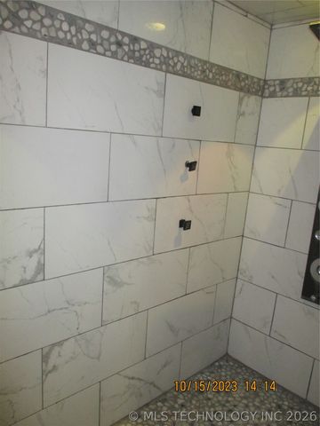 2905 E 2110, Hugo, OK 74743