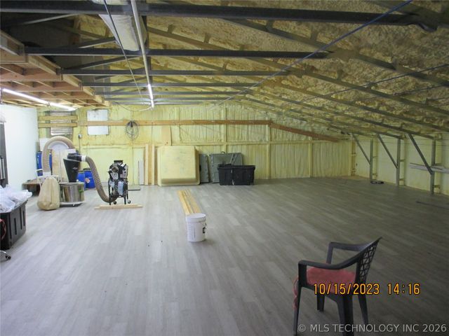 2905 E 2110, Hugo, OK 74743