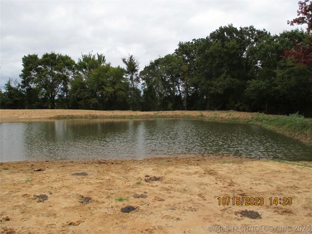 2905 E 2110, Hugo, OK 74743