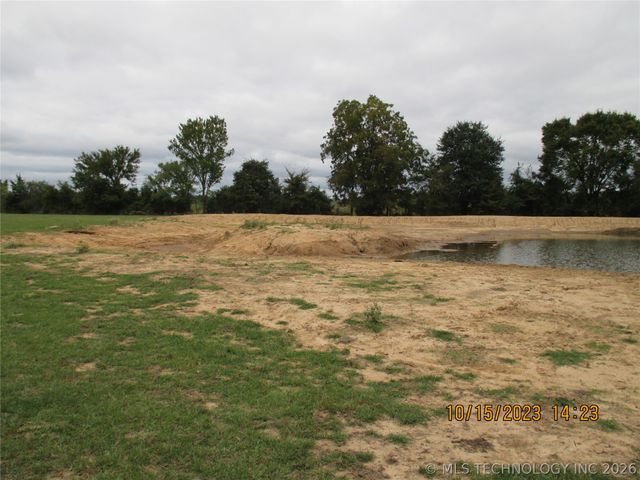 2905 E 2110, Hugo, OK 74743