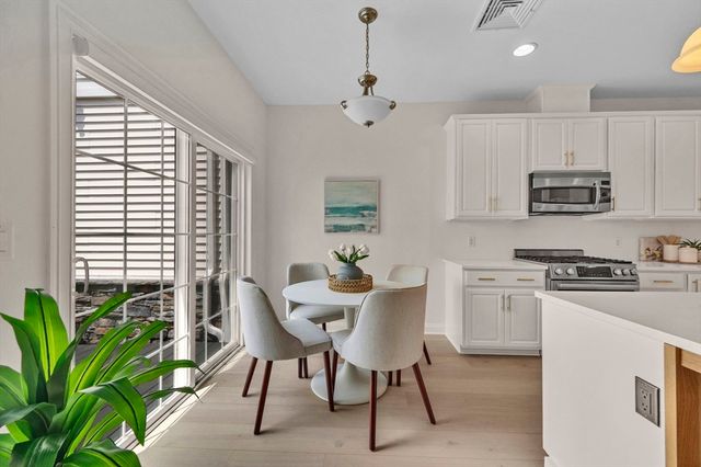 180 Hms Halsted Drive 180, Hingham, MA 02043