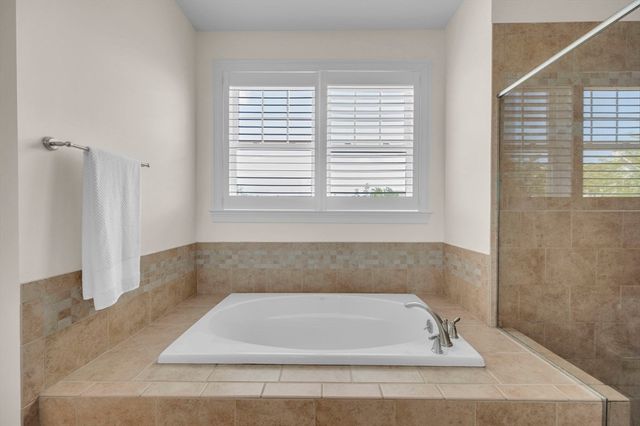 180 Hms Halsted Drive 180, Hingham, MA 02043
