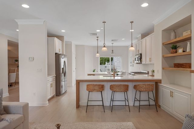 180 Hms Halsted Drive 180, Hingham, MA 02043