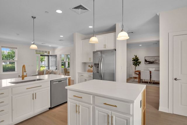 180 Hms Halsted Drive 180, Hingham, MA 02043