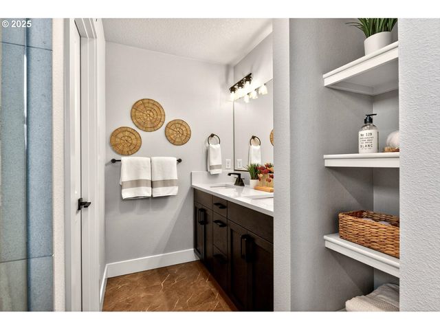 4701 Nw CAMAS MEADOWS Dr, Camas, WA 98607