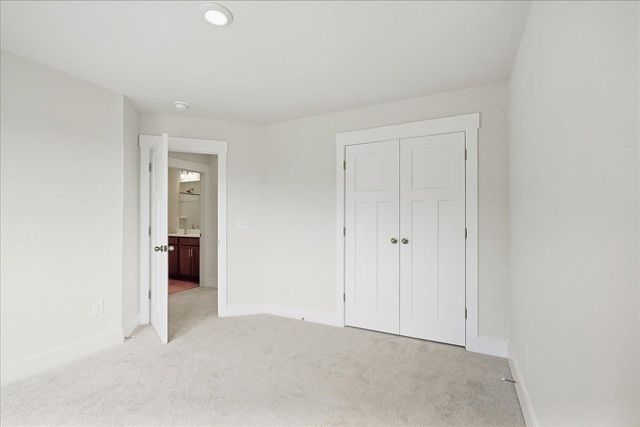 809 Lonsdale Court, Woodruff, SC 29388