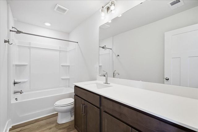 809 Lonsdale Court, Woodruff, SC 29388