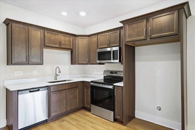 809 Lonsdale Court, Woodruff, SC 29388