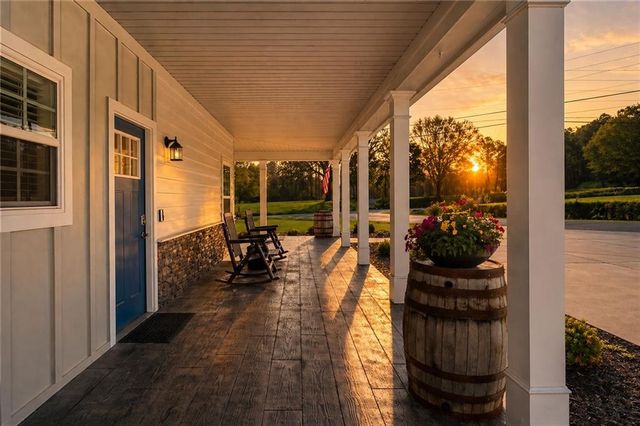 547 CENTER Road SE, Cartersville, GA 30121