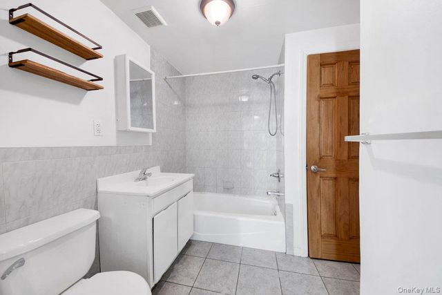 2527 Matthews Avenue, Bronx, NY 10467