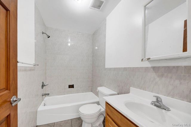 2527 Matthews Avenue, Bronx, NY 10467