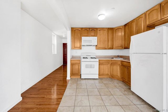 2527 Matthews Avenue, Bronx, NY 10467