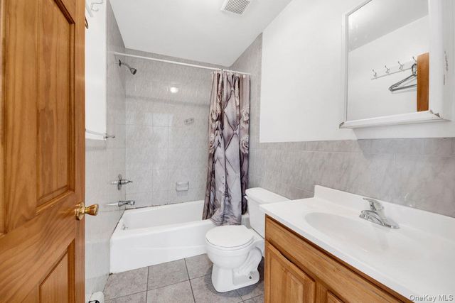 2527 Matthews Avenue, Bronx, NY 10467