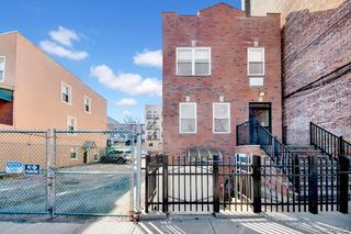 2527 Matthews Avenue, Bronx, NY 10467