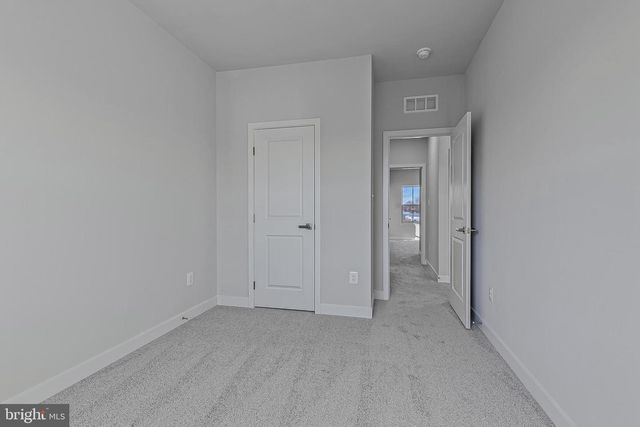 1208 OASIS AVE, Ranson, WV 25438