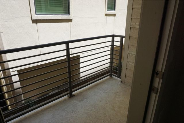 4819 Caroline Street 111, Houston, TX 77004