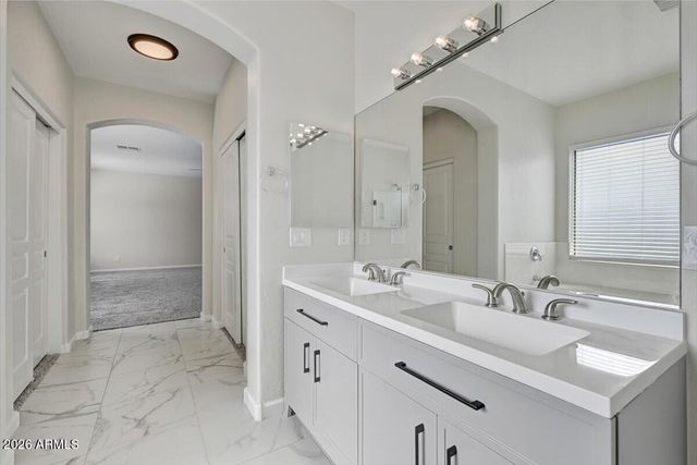 42937 N OUTER BANK Court, Anthem, AZ 85086