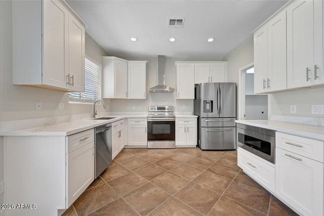 42937 N OUTER BANK Court, Anthem, AZ 85086