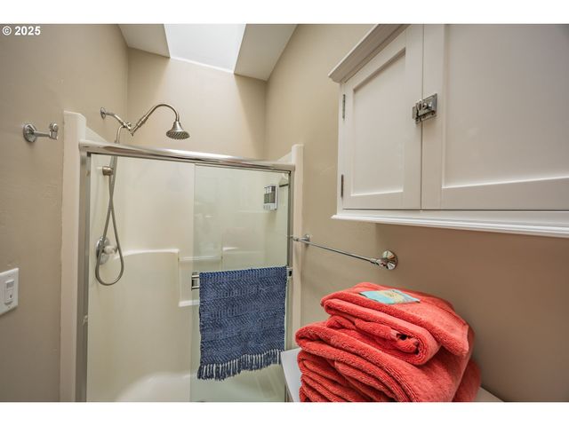 4838 LAKE Blvd, Westlake, OR 97493