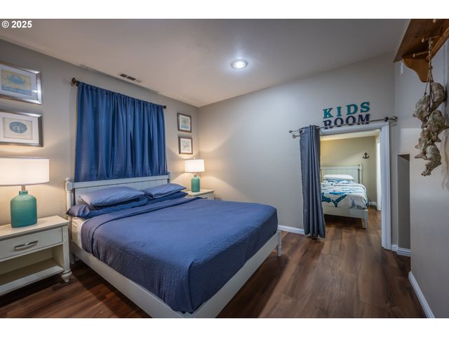 4838 LAKE Blvd, Westlake, OR 97493