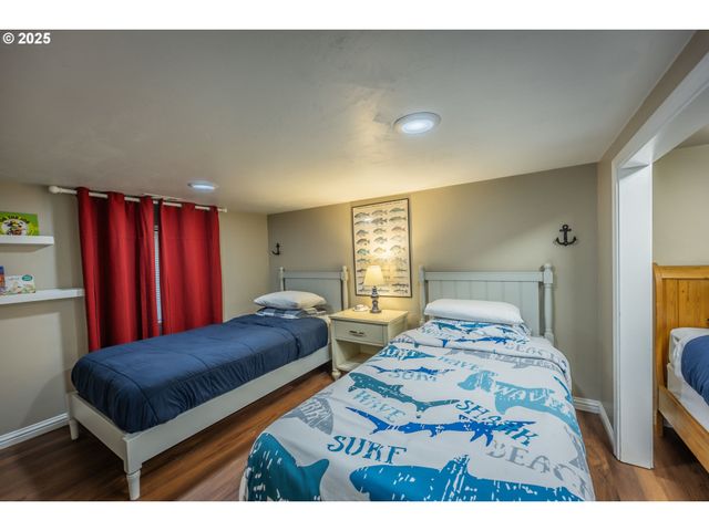 4838 LAKE Blvd, Westlake, OR 97493