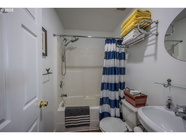 4838 LAKE Blvd, Westlake, OR 97493