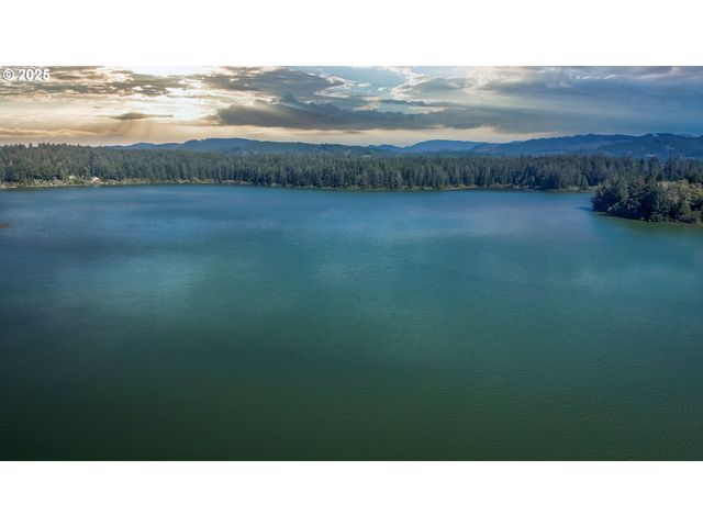 4838 LAKE Blvd, Westlake, OR 97493