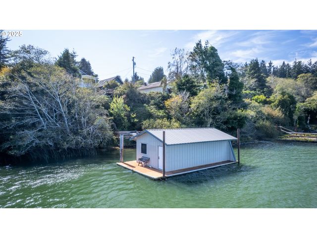 4838 LAKE Blvd, Westlake, OR 97493