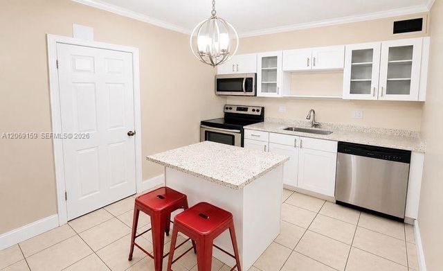 985 SW 10th Street 2, Miami, FL 33130