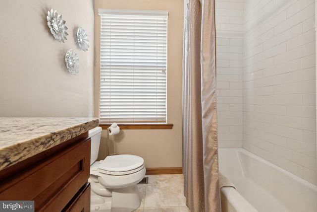 14 WHITE PINE DR, Sewell, NJ 08080