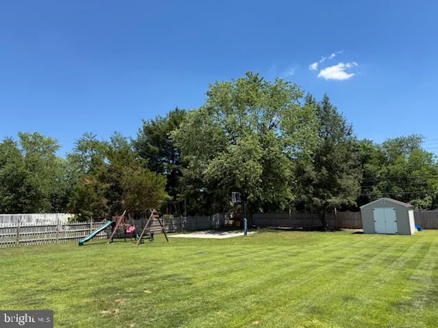 14 WHITE PINE DR, Sewell, NJ 08080