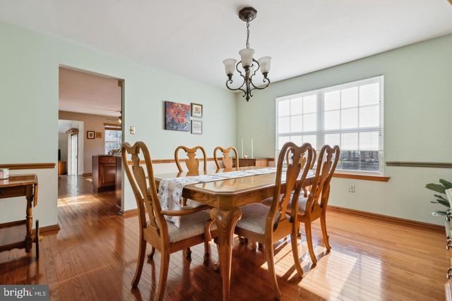 14 WHITE PINE DR, Sewell, NJ 08080