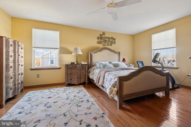 14 WHITE PINE DR, Sewell, NJ 08080