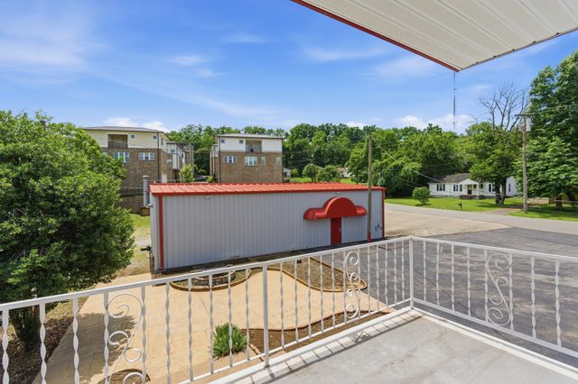 5717 Maudina Ave, Nashville, TN 37209