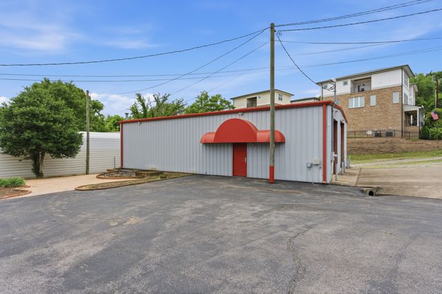5717 Maudina Ave, Nashville, TN 37209