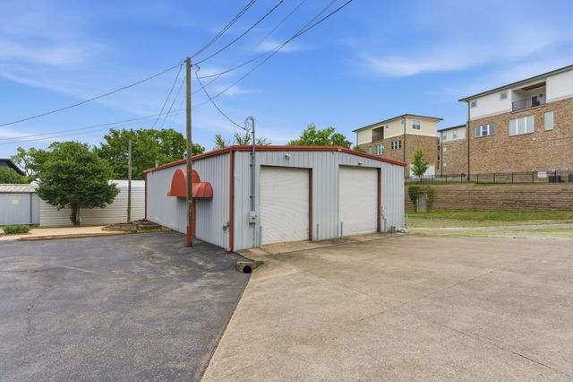 5717 Maudina Ave, Nashville, TN 37209