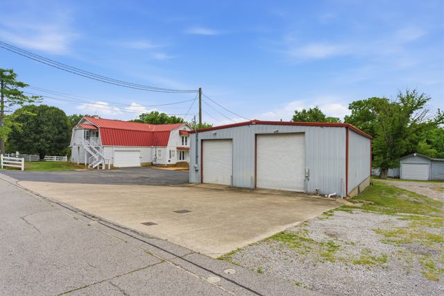 5717 Maudina Ave, Nashville, TN 37209