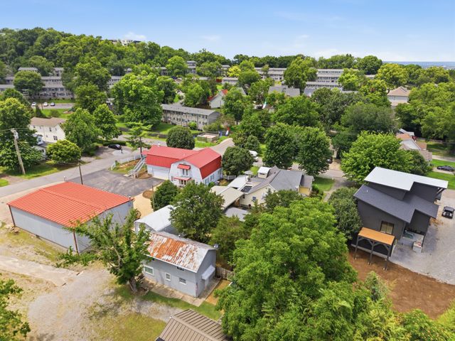 5717 Maudina Ave, Nashville, TN 37209