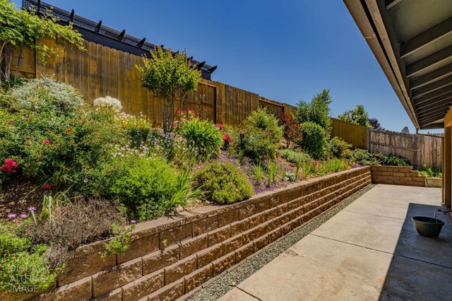159 Emerald Ln, Jackson, CA 95642