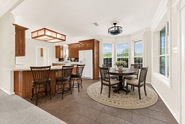 2735 Bent Oaks Drive, Burleson, TX 76028