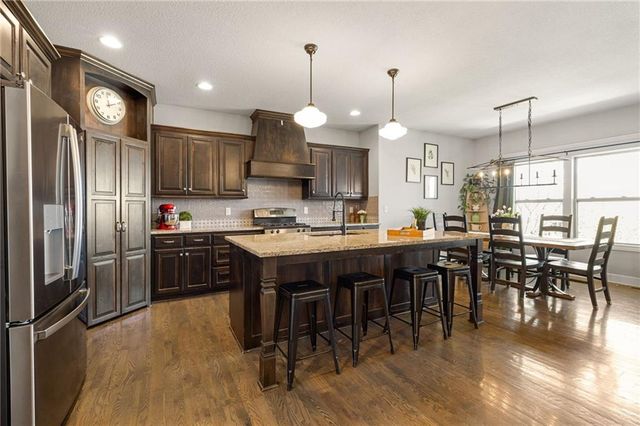 12916 W 169TH Street, Overland Park, KS 66221